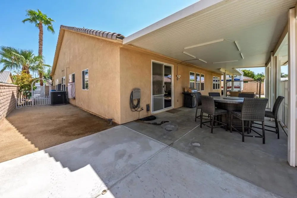41367 Farmer Court Indio, CA 92203