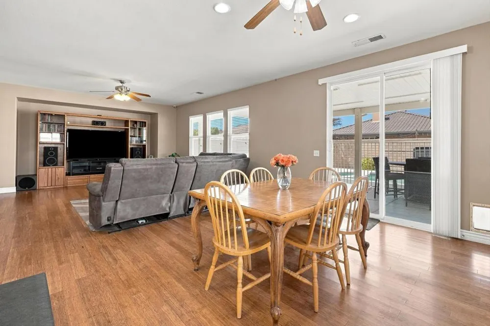 41367 Farmer Court Indio, CA 92203