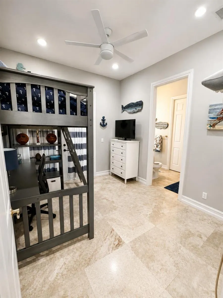 10520 SW FIDDLERS WAY Palm City, FL 34990