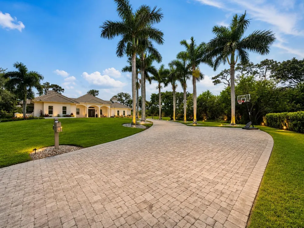 10520 SW FIDDLERS WAY Palm City, FL 34990