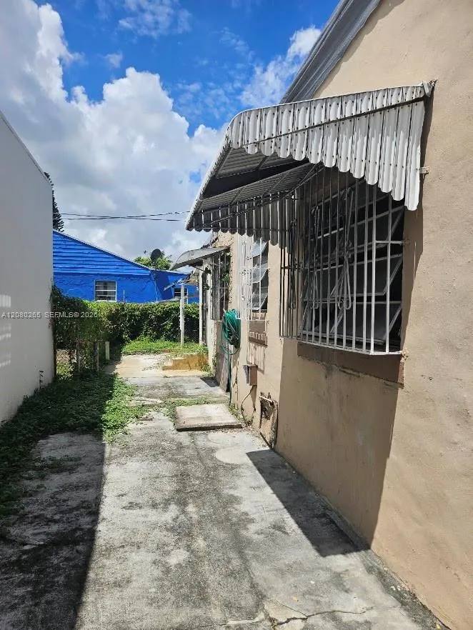3708 NW 12th Ave Miami, FL 33127