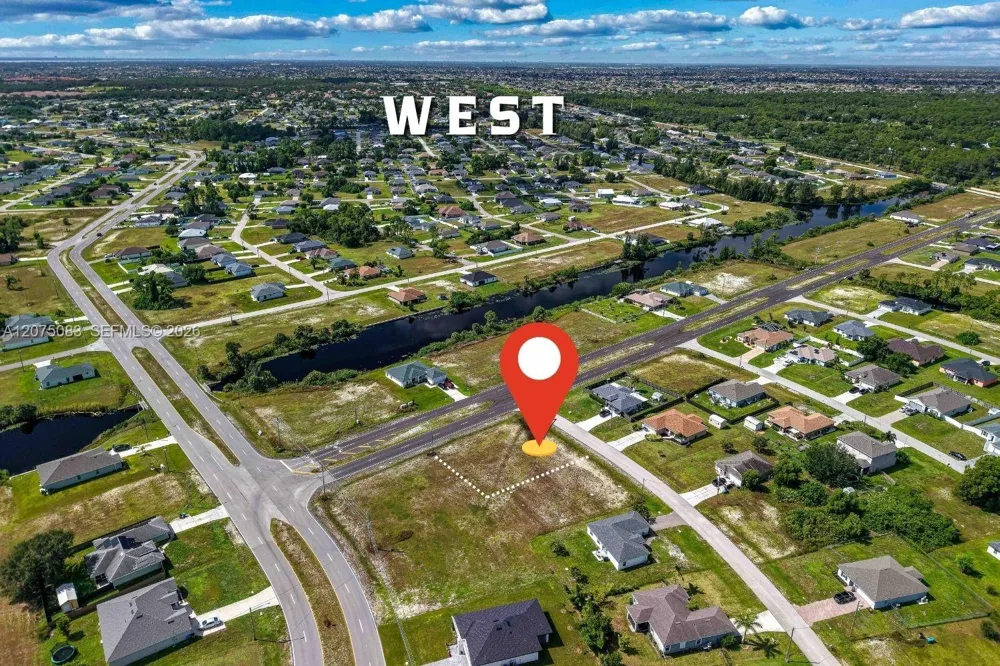 3805 NE 10th Pl Cape Coral, FL 33909