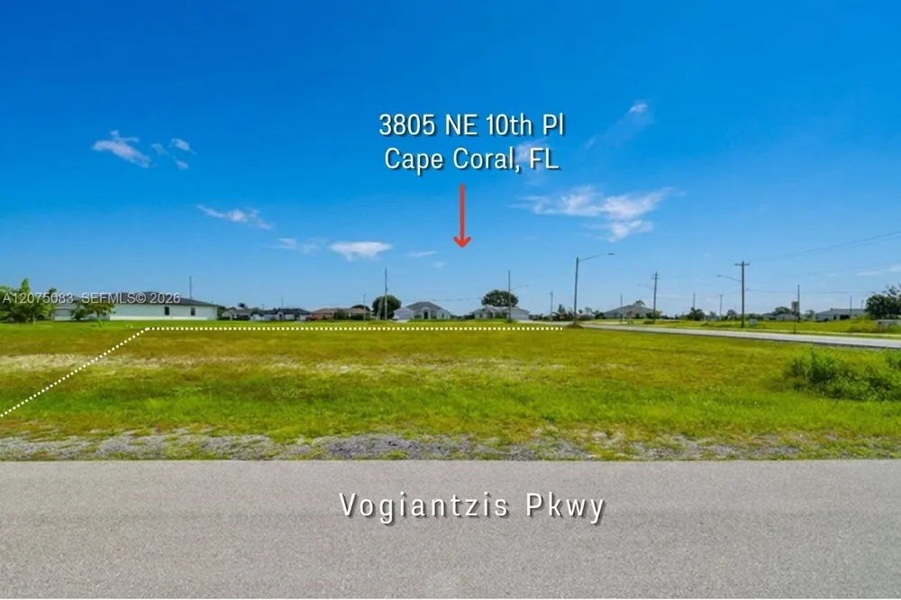 3805 NE 10th Pl Cape Coral, FL 33909