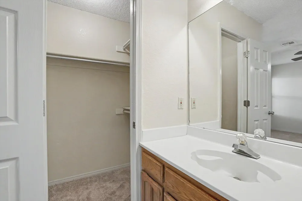 1612 W Delmar Street Broken Arrow, OK 74012