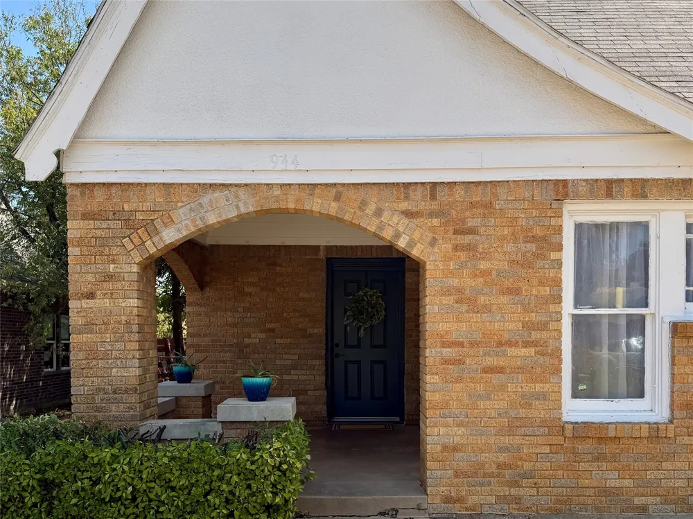 944 Marion Avenue Fort Worth, TX 76104
