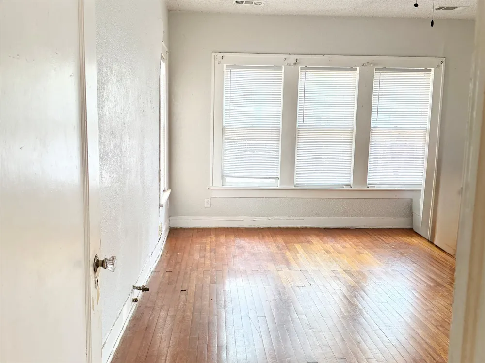 944 Marion Avenue Fort Worth, TX 76104