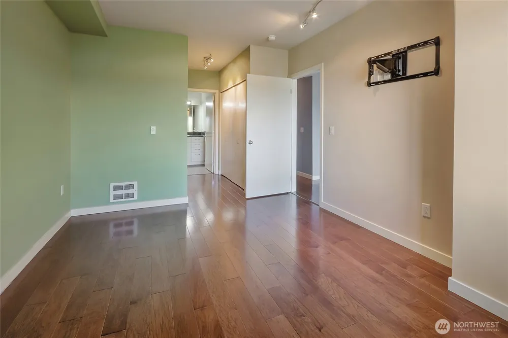 1 Broadway #315 Tacoma, WA 98402