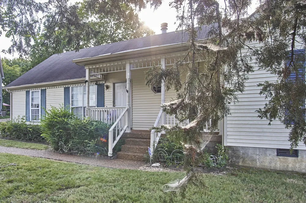 3402 Shakerville Ct Antioch, TN 37013