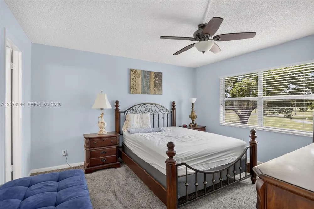 9261 Sunrise Lakes Blvd #203 Sunrise, FL 33322