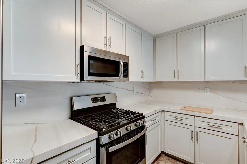 2633 S Durango Drive #201 Las Vegas, NV 89117