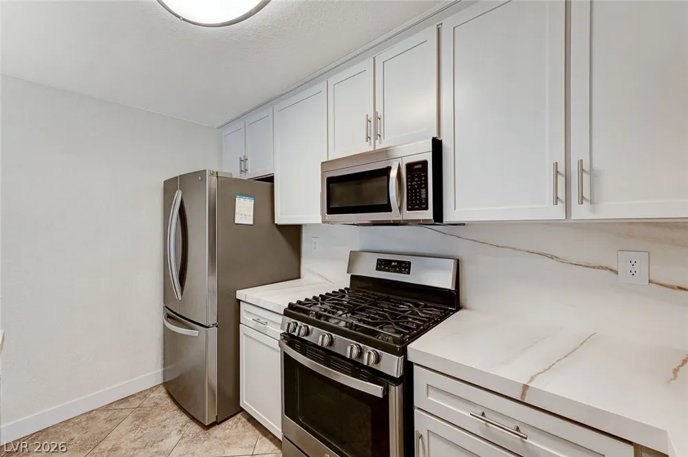 2633 S Durango Drive #201 Las Vegas, NV 89117