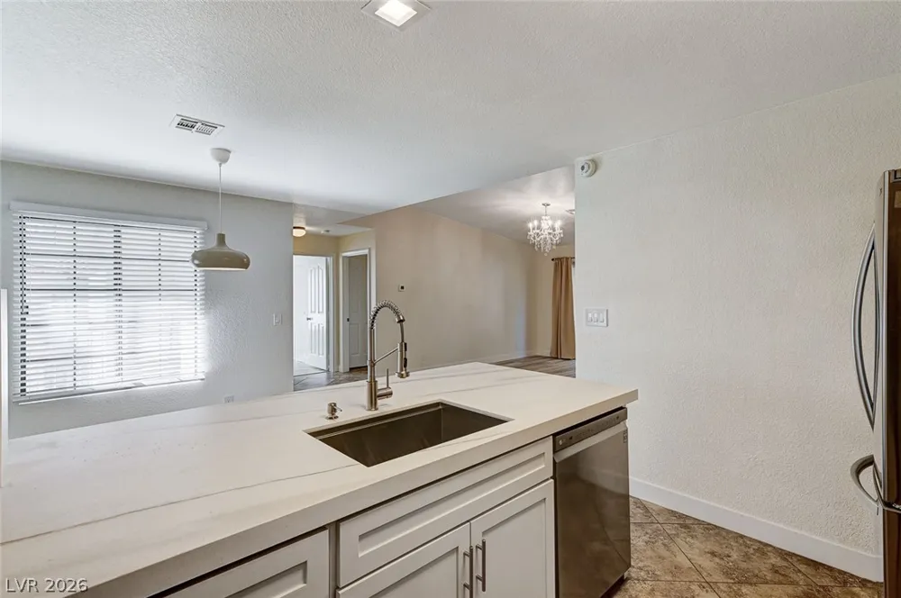 2633 S Durango Drive #201 Las Vegas, NV 89117