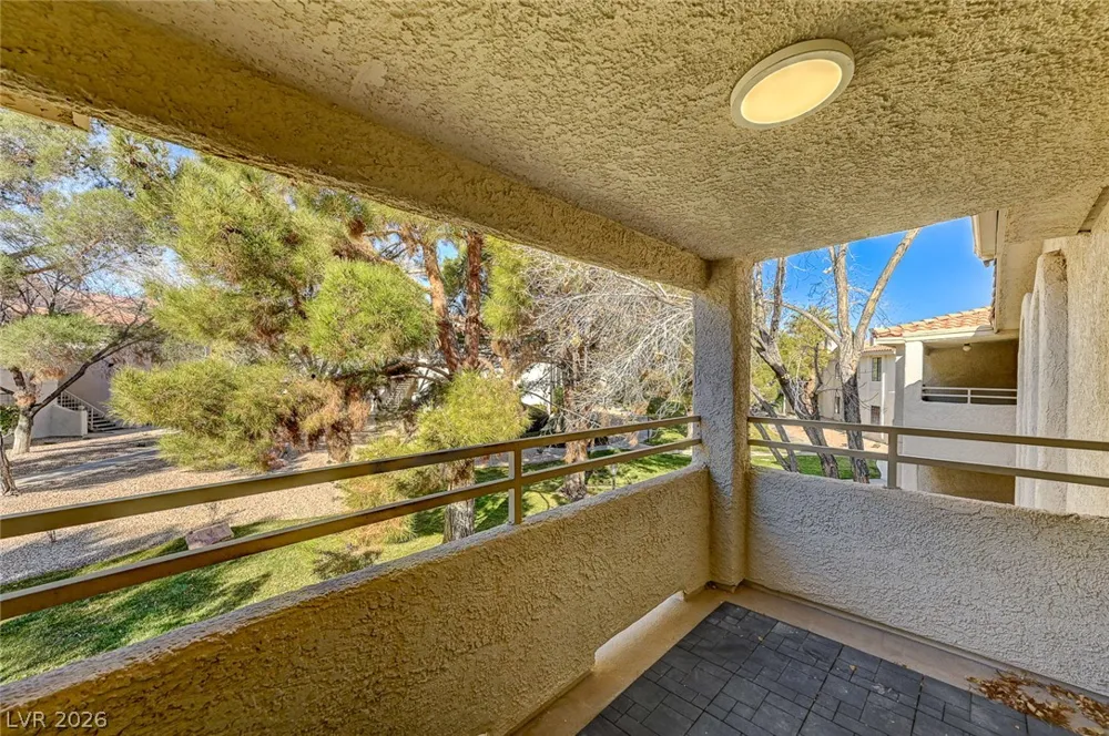 2633 S Durango Drive #201 Las Vegas, NV 89117