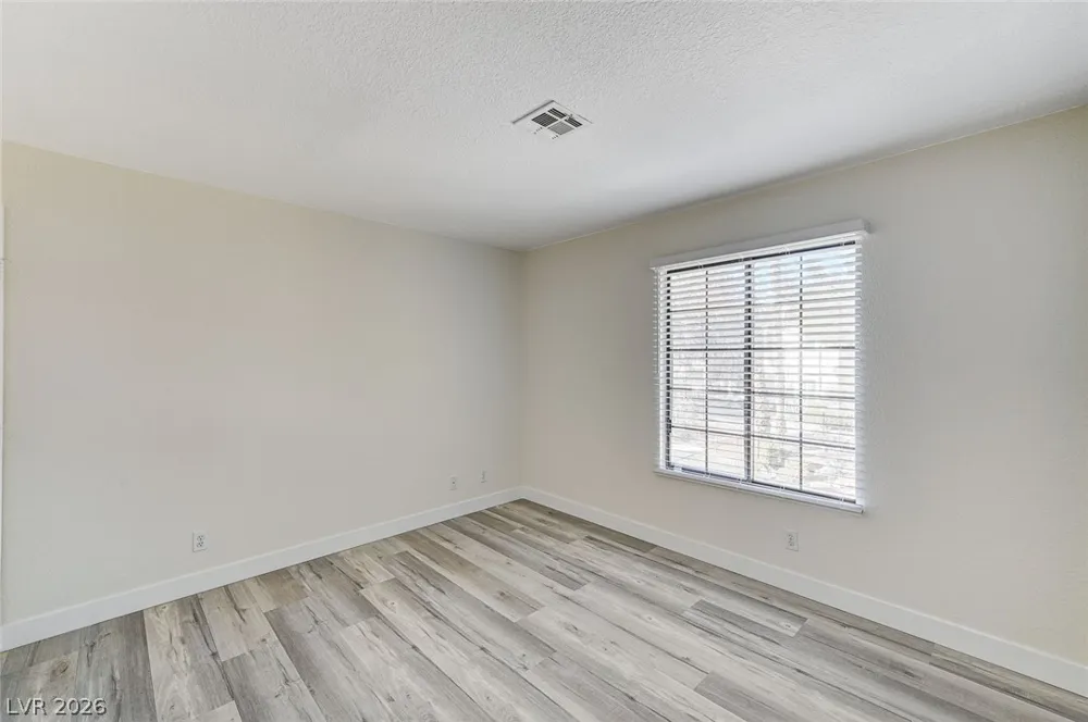 2633 S Durango Drive #201 Las Vegas, NV 89117