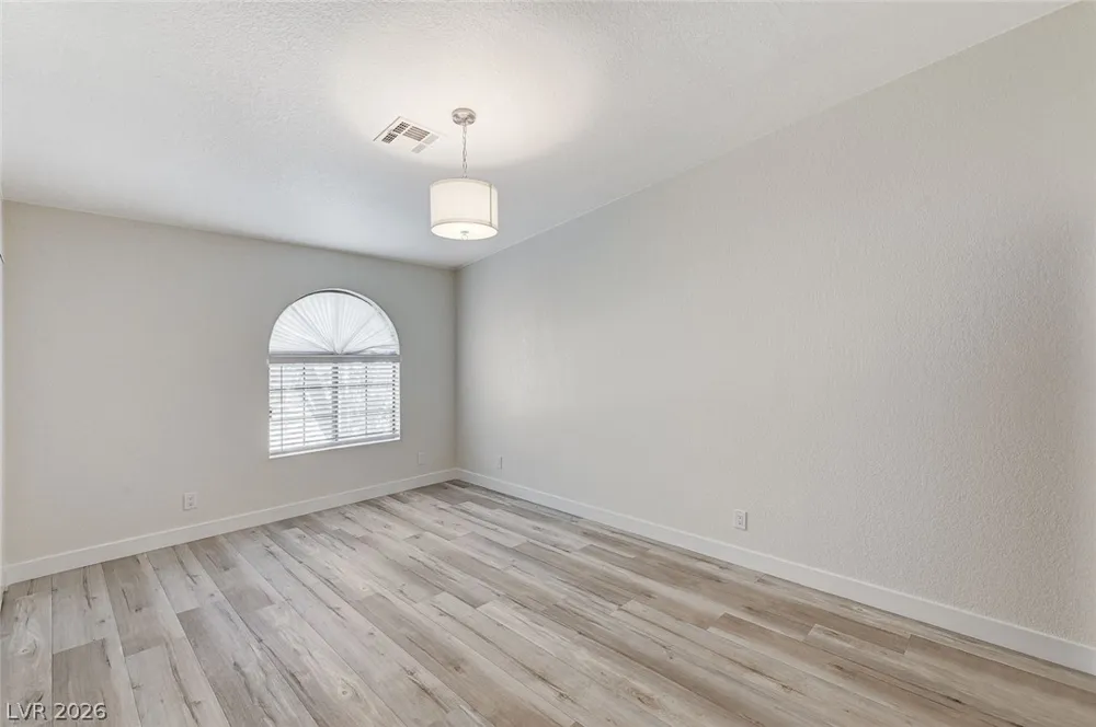 2633 S Durango Drive #201 Las Vegas, NV 89117