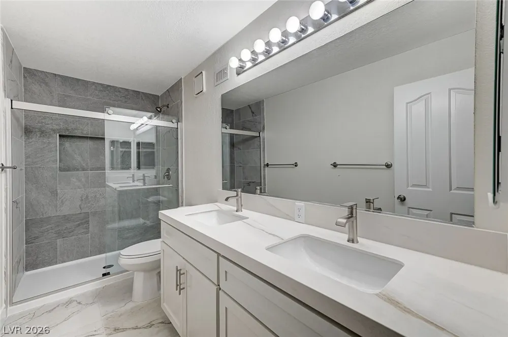 2633 S Durango Drive #201 Las Vegas, NV 89117