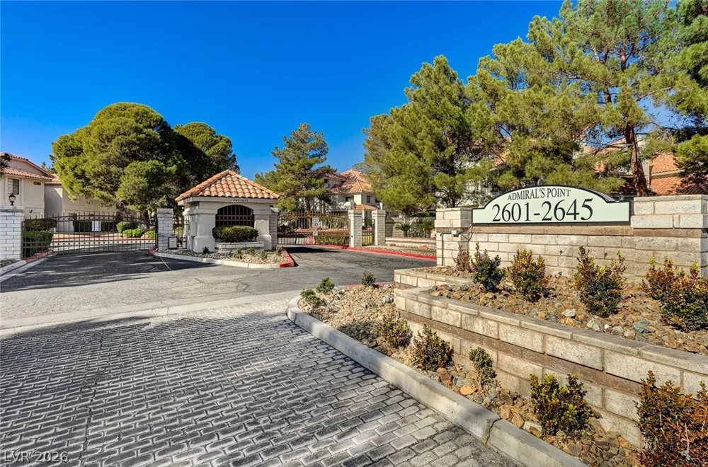 2633 S Durango Drive #201 Las Vegas, NV 89117