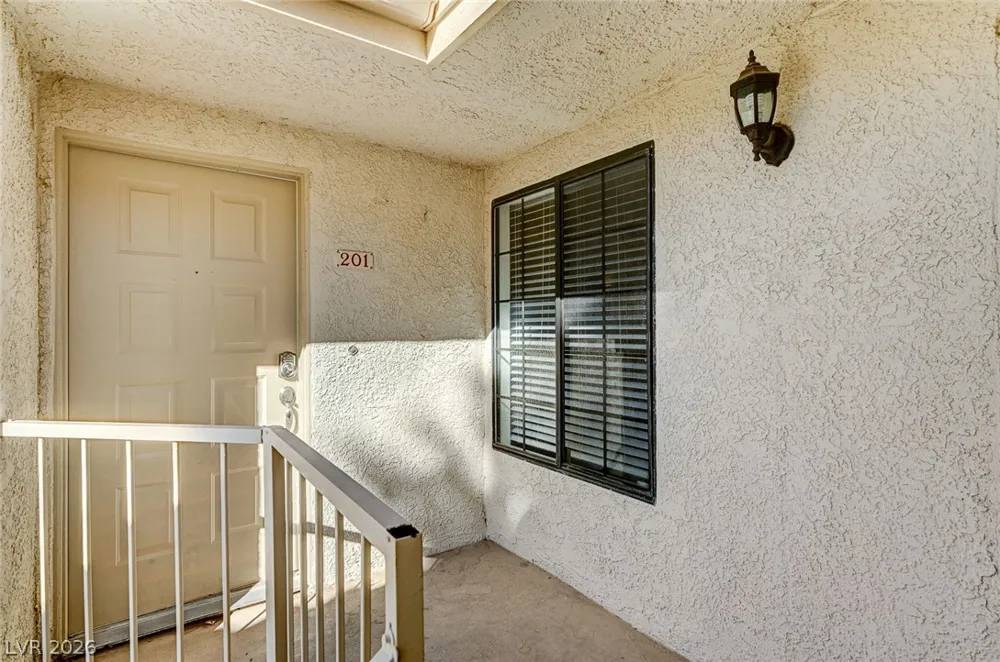 2633 S Durango Drive #201 Las Vegas, NV 89117