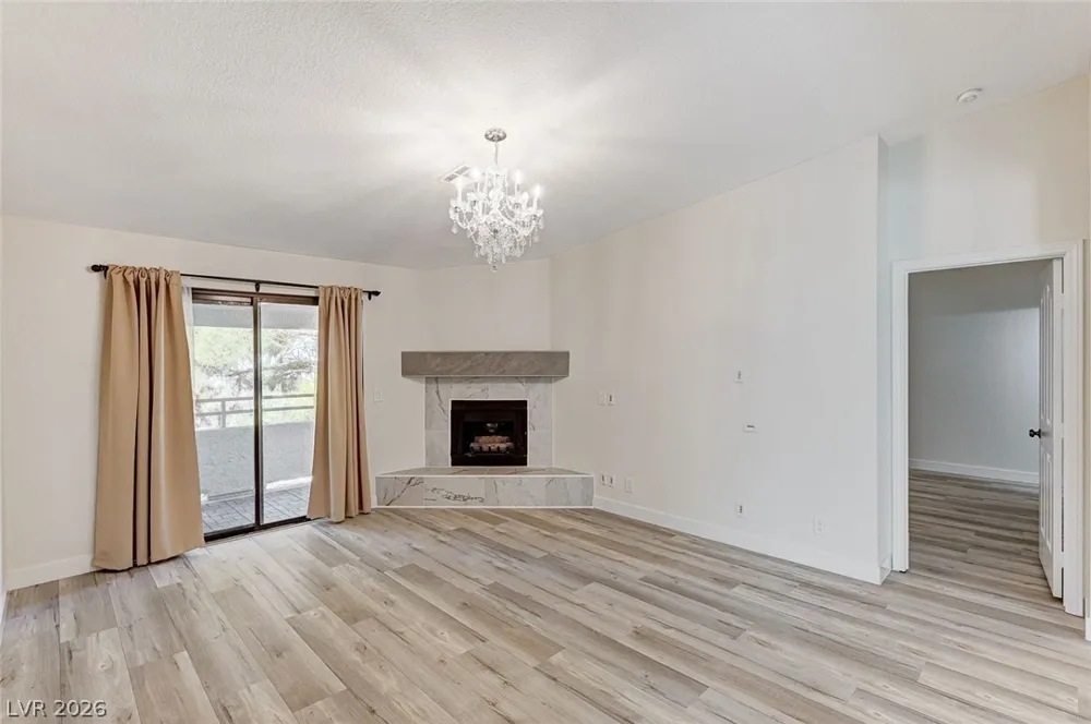 2633 S Durango Drive #201 Las Vegas, NV 89117