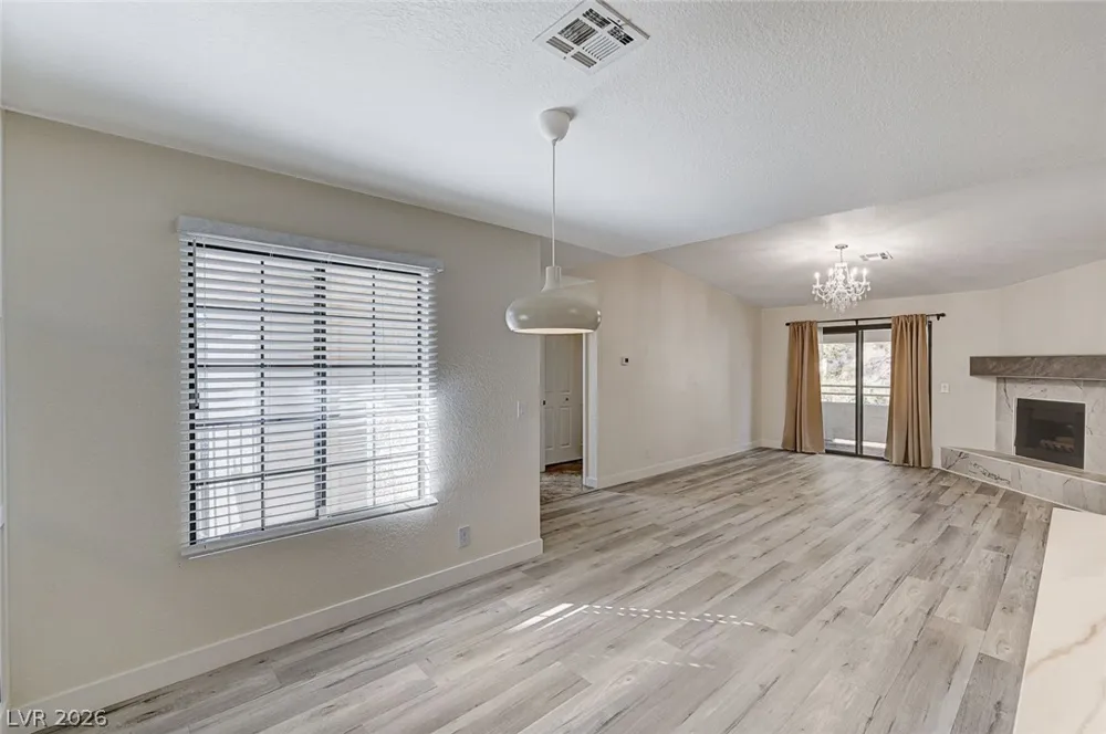 2633 S Durango Drive #201 Las Vegas, NV 89117
