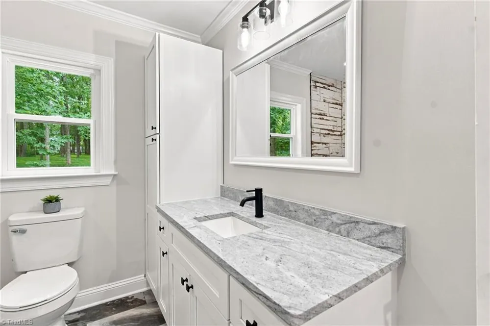 2102 Jareds Pond Road Pleasant Garden, NC 27313