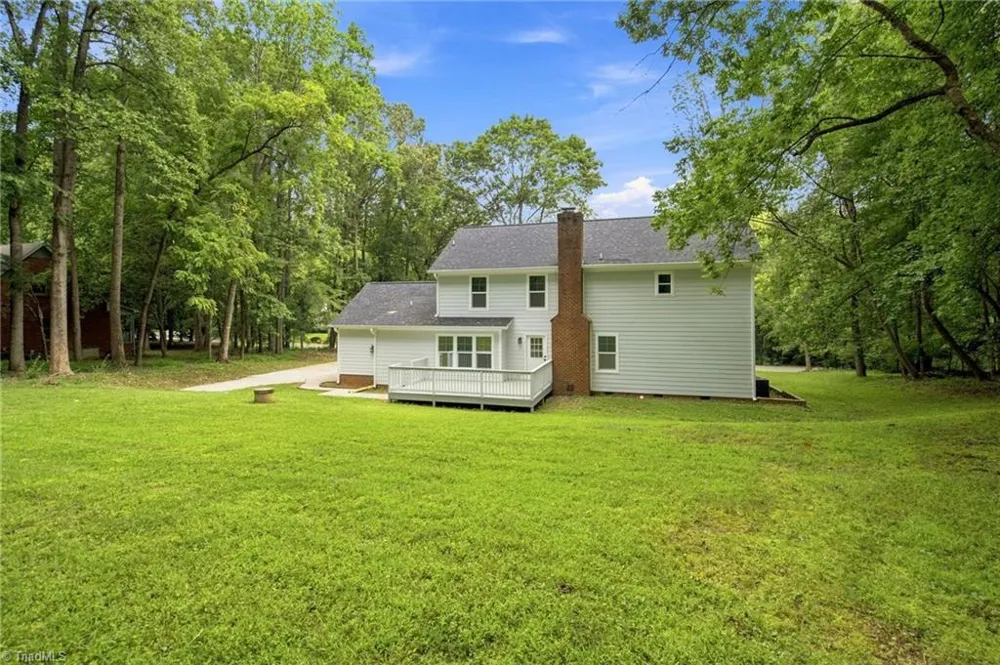 2102 Jareds Pond Road Pleasant Garden, NC 27313