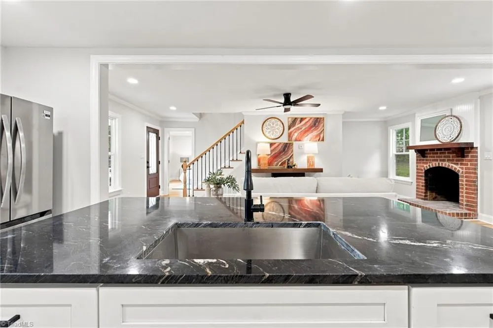 2102 Jareds Pond Road Pleasant Garden, NC 27313