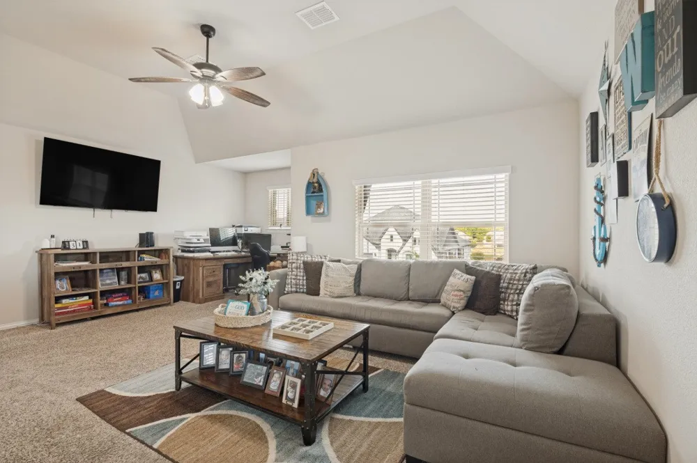 1903 Maplewood Drive Glenn Heights, TX 75154