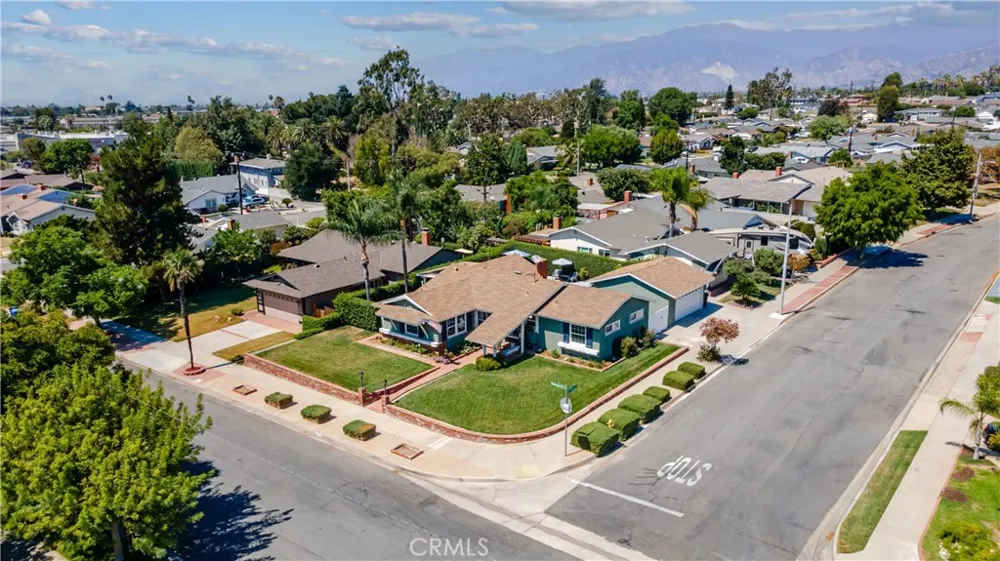 971 E Wanamaker Drive Covina, CA 91724