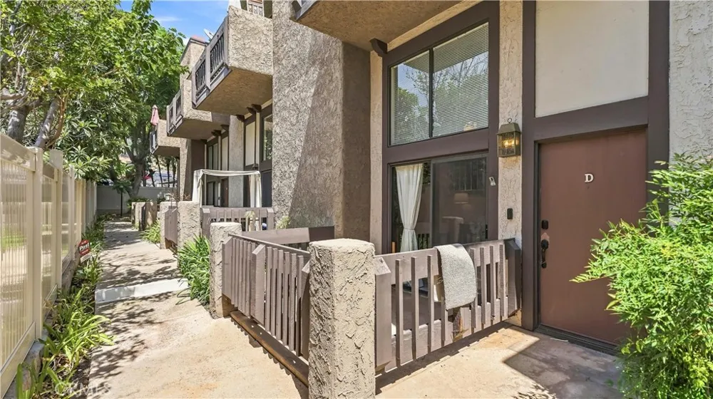 1919 Huntington Drive #B Duarte, CA 91010