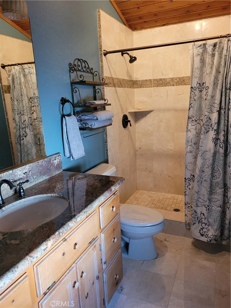 7999 Little Borax Lake Kelseyville, CA 95451