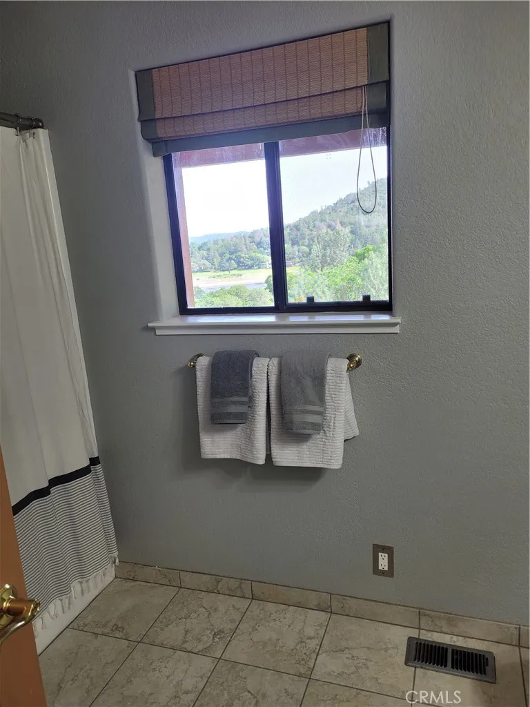 7999 Little Borax Lake Kelseyville, CA 95451