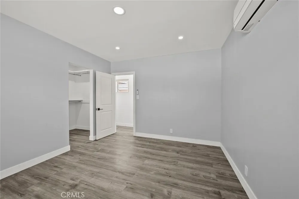 2321 W Avenue M4 Palmdale, CA 93551