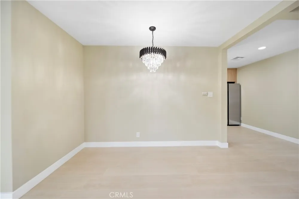 9183 Beachy Avenue Pacoima, CA 91331