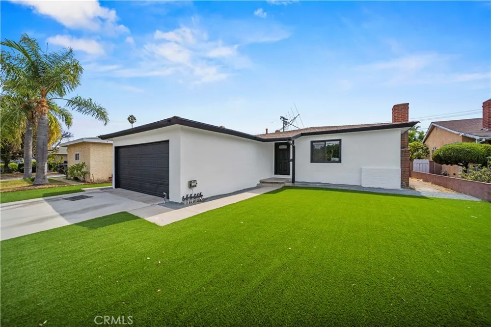 9183 Beachy Avenue Pacoima, CA 91331