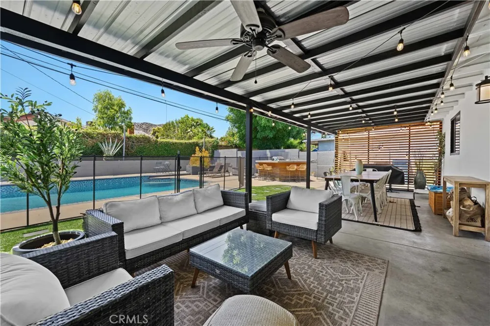 6709 Sheltondale Avenue West Hills, CA 91307