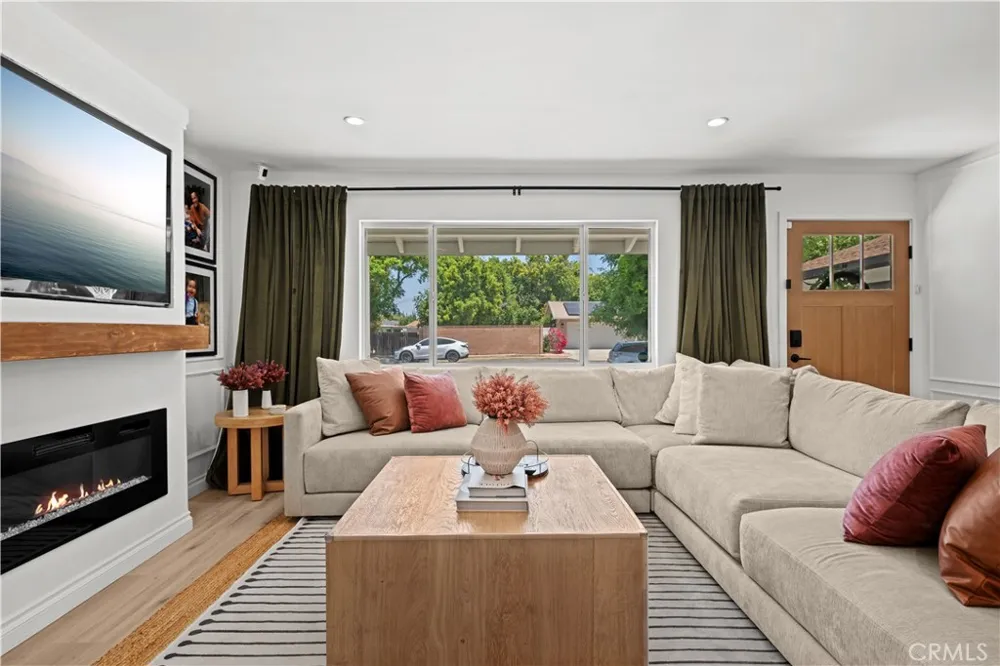 6709 Sheltondale Avenue West Hills, CA 91307