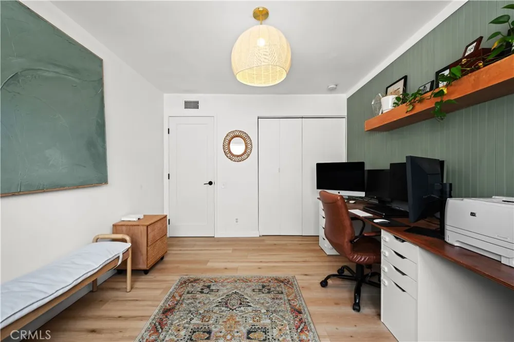 6709 Sheltondale Avenue West Hills, CA 91307