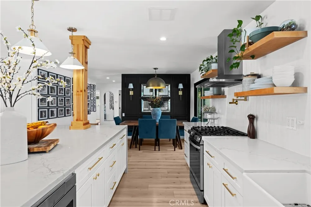 6709 Sheltondale Avenue West Hills, CA 91307