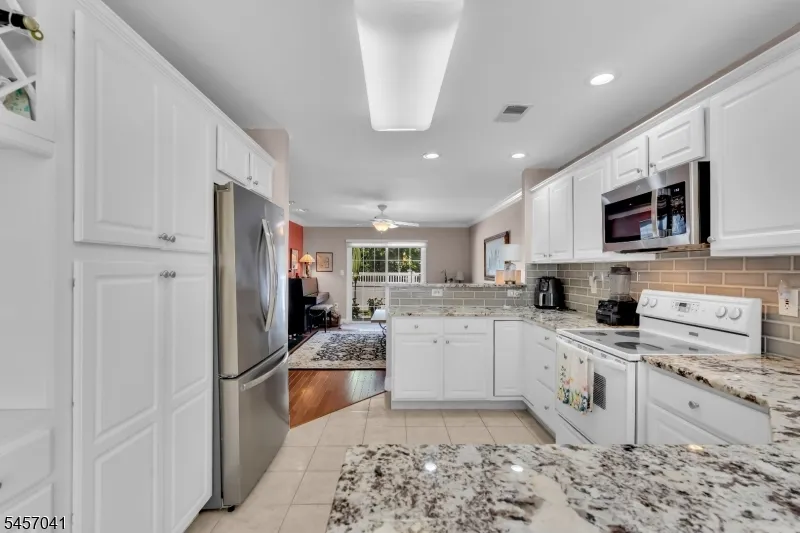 272 Colt St #272 Unit 272 Hopewell, NJ 08534