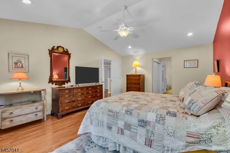 272 Colt St #272 Unit 272 Hopewell, NJ 08534