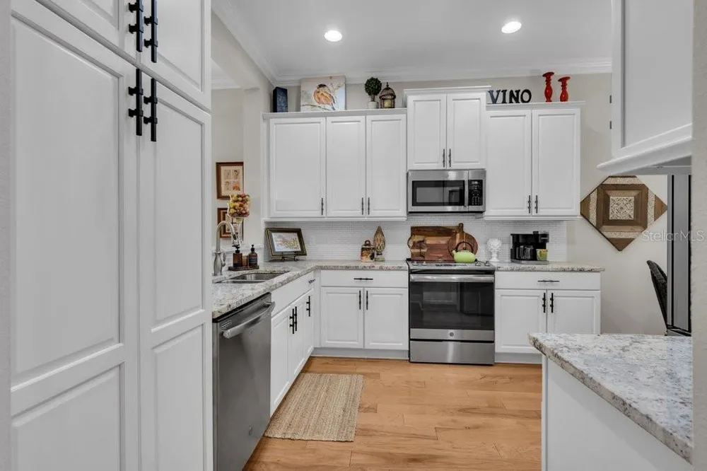 4952 SANDY GLEN WAY Wimauma, FL 33598