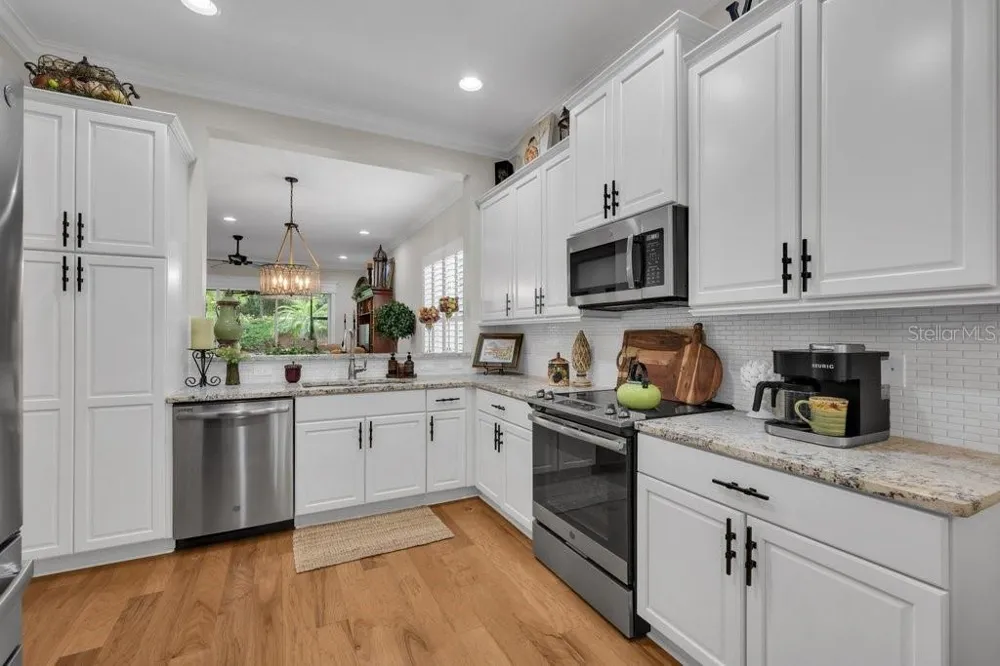 4952 SANDY GLEN WAY Wimauma, FL 33598