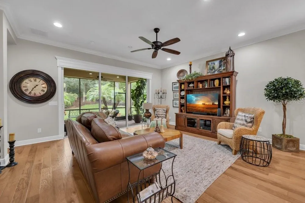4952 SANDY GLEN WAY Wimauma, FL 33598