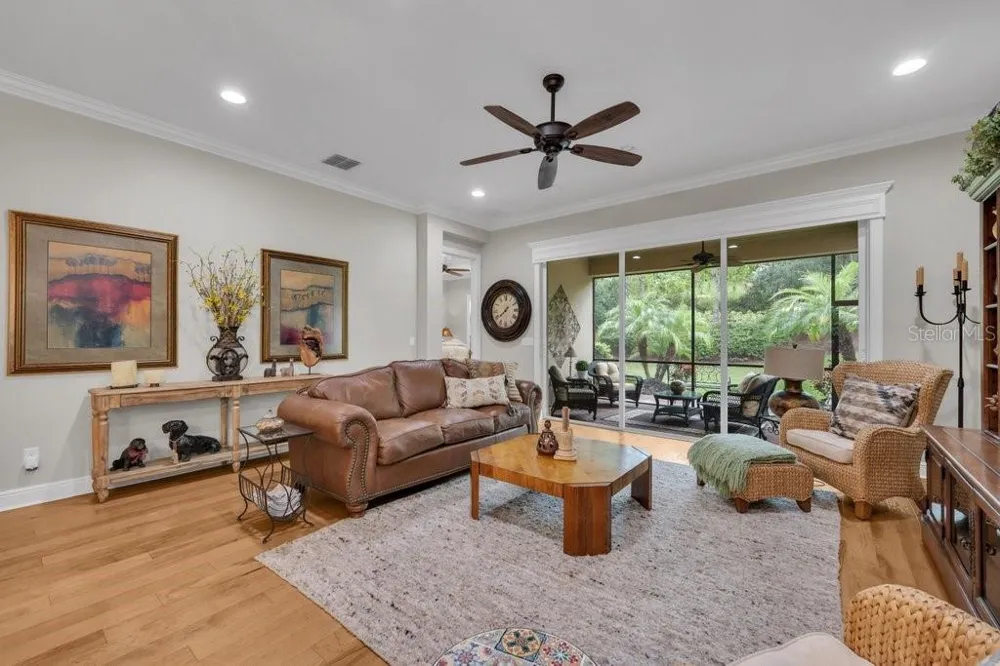 4952 SANDY GLEN WAY Wimauma, FL 33598