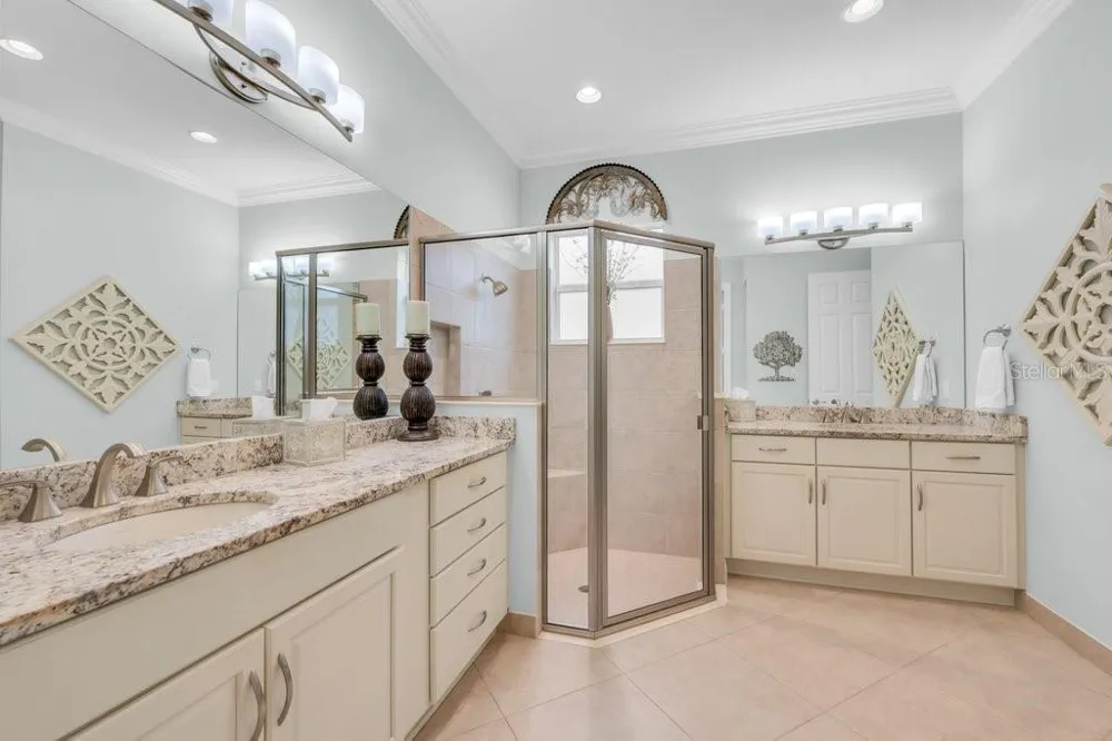 4952 SANDY GLEN WAY Wimauma, FL 33598