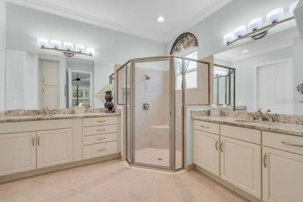 4952 SANDY GLEN WAY Wimauma, FL 33598