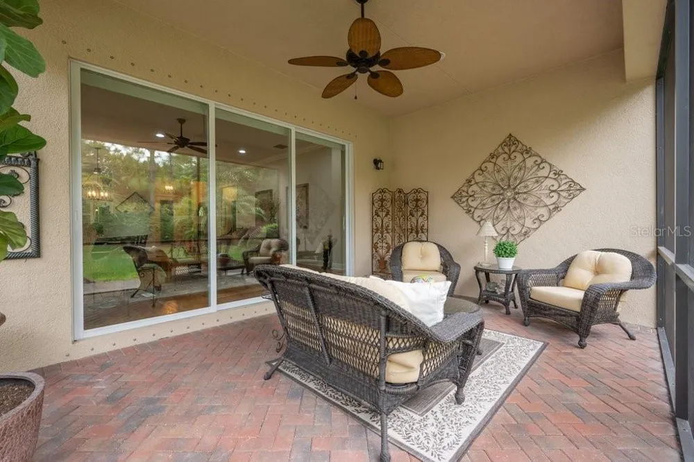4952 SANDY GLEN WAY Wimauma, FL 33598