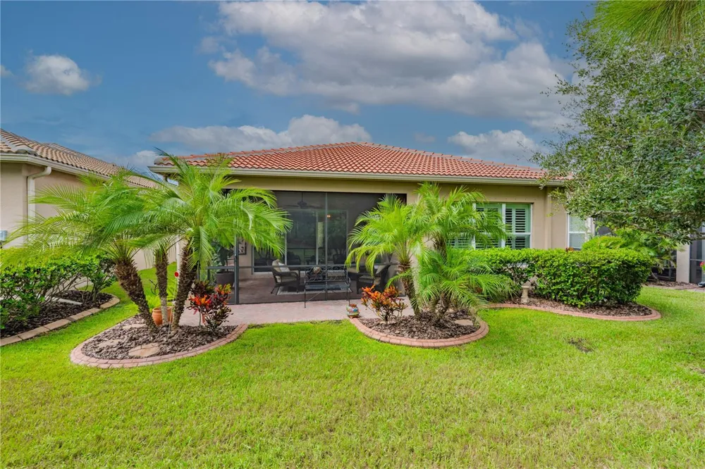 4952 SANDY GLEN WAY Wimauma, FL 33598