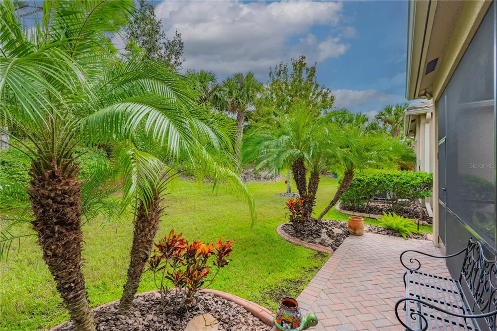 4952 SANDY GLEN WAY Wimauma, FL 33598